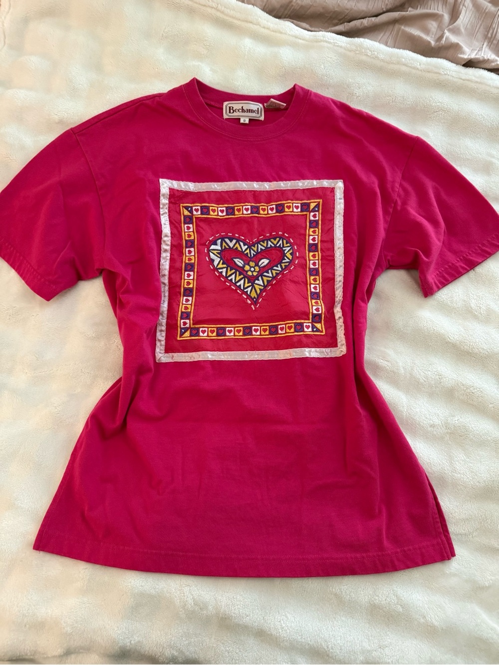 💖 RARE VINTAGE 80’s-90’s HEART APPLIQUÉ TEE 💖